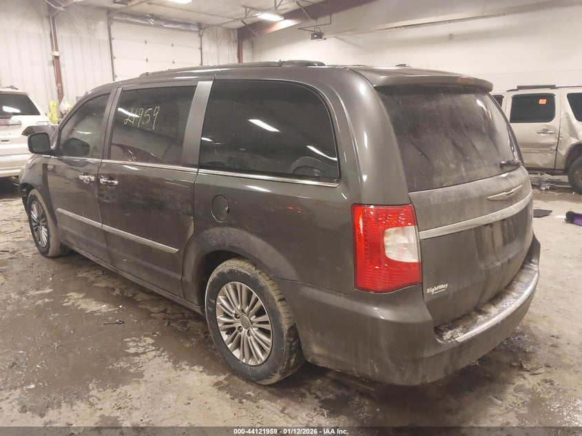 2016 Chrysler Town & Country Touring-L Anniversary Edition