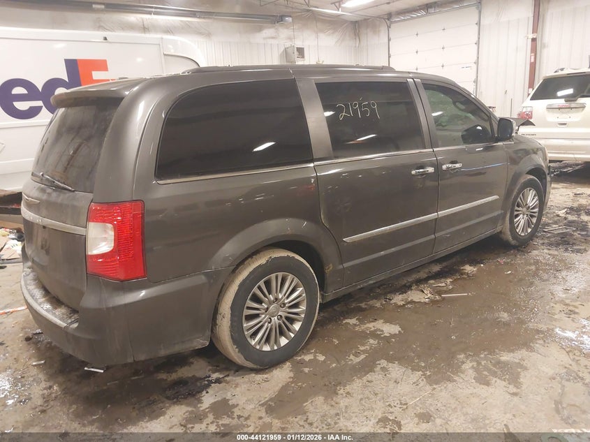 2016 Chrysler Town & Country Touring-L Anniversary Edition