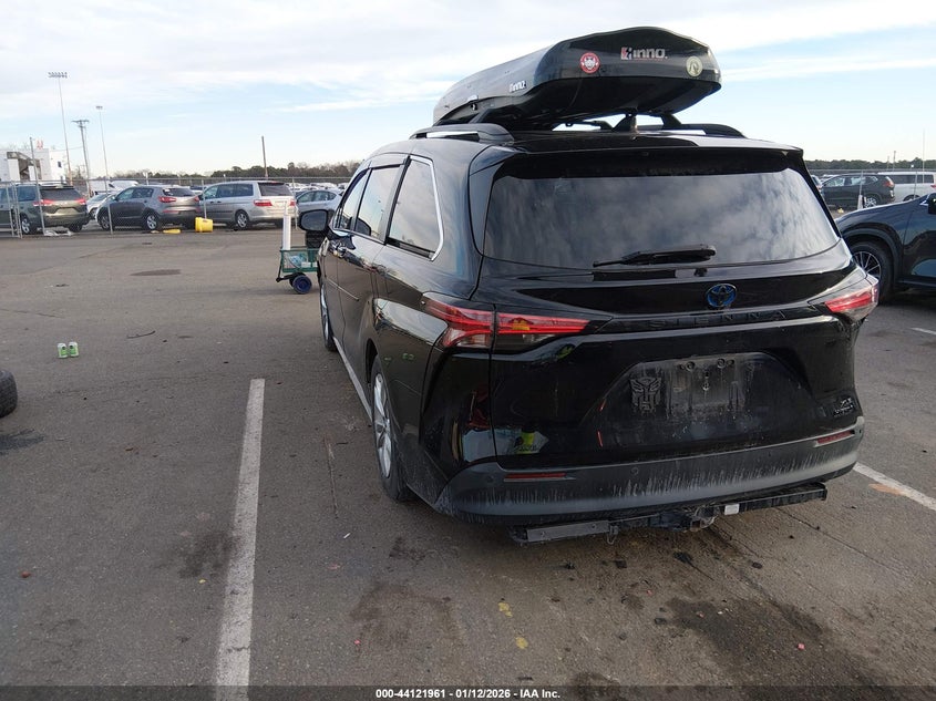 2022 Toyota Sienna Xle Woodland Edition