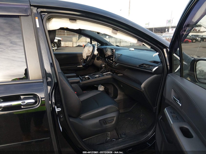 2022 Toyota Sienna Xle Woodland Edition