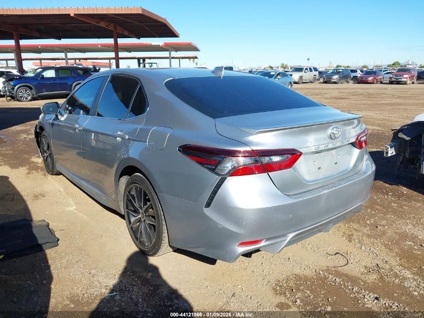 2022 Toyota Camry Se