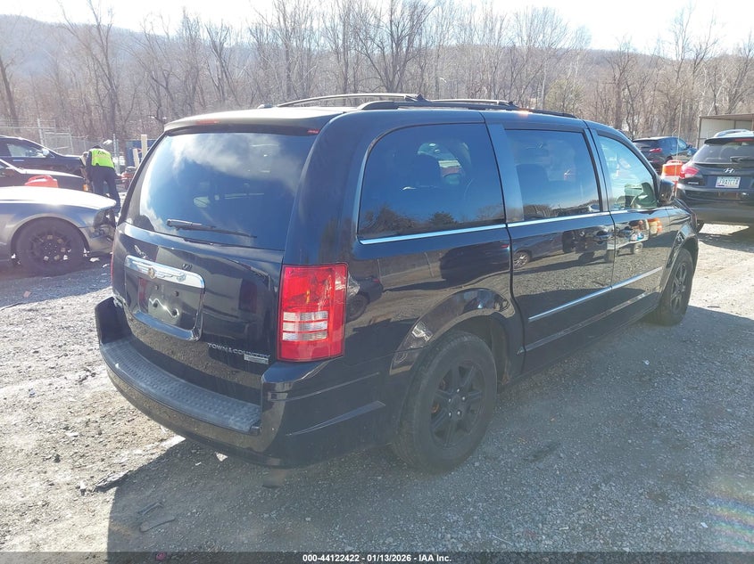 2010 Chrysler Town & Country Touring Plus