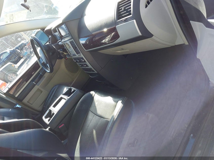 2010 Chrysler Town & Country Touring Plus