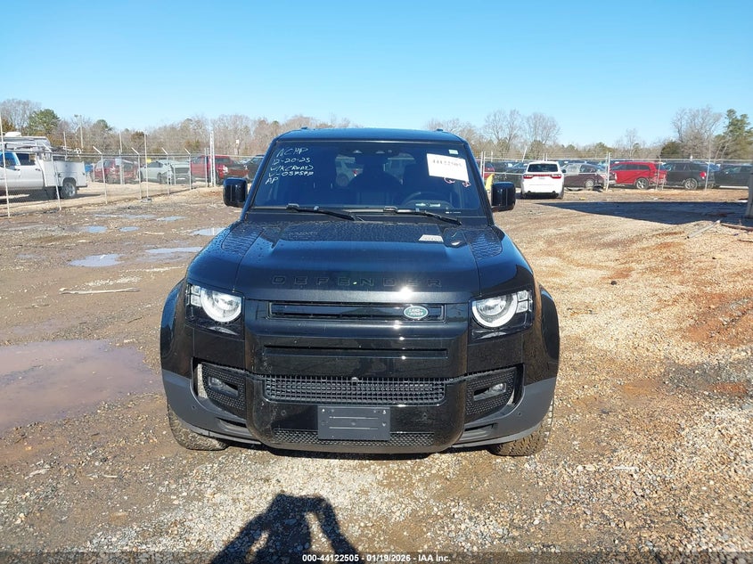 2021 Land Rover Defender 110 S VIN: SALEJERX4M2057577 Lot: 44122505