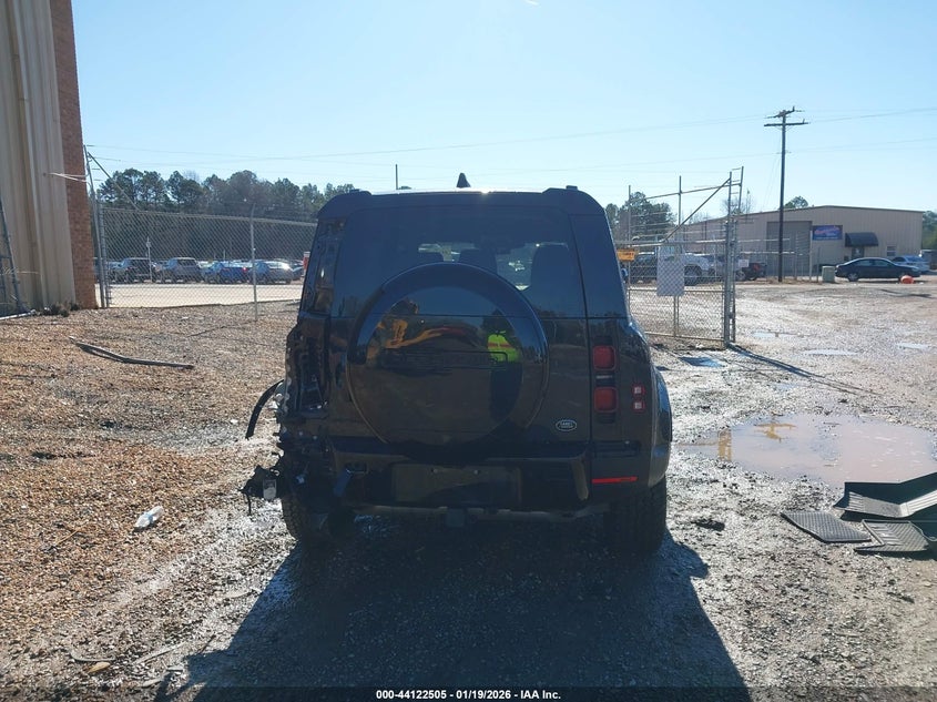 2021 Land Rover Defender 110 S VIN: SALEJERX4M2057577 Lot: 44122505