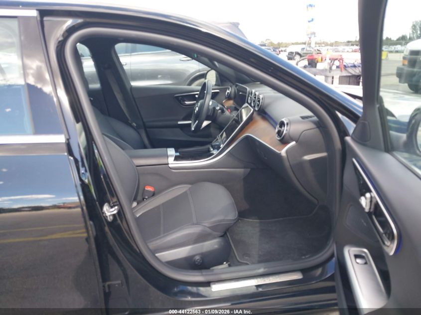 2025 Mercedes-Benz C 300