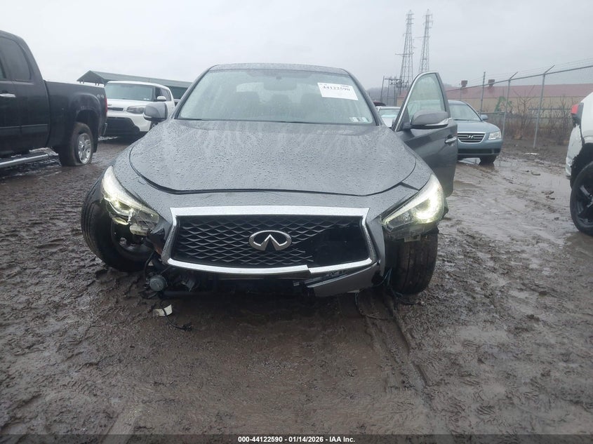 VIN JN1EV7AR7JM435253 2018 INFINITI Q50 3.0T LUXE