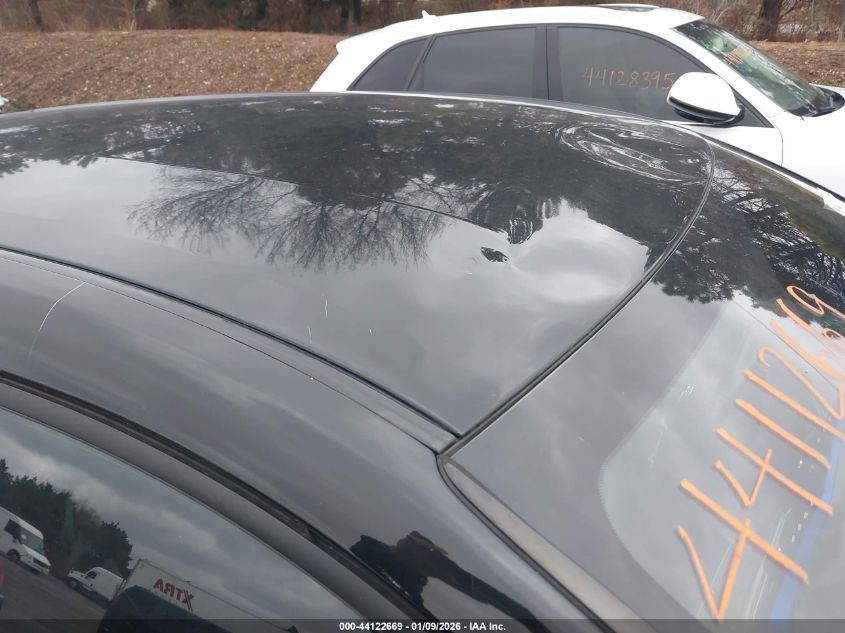 2020 TOYOTA C-HR XLE