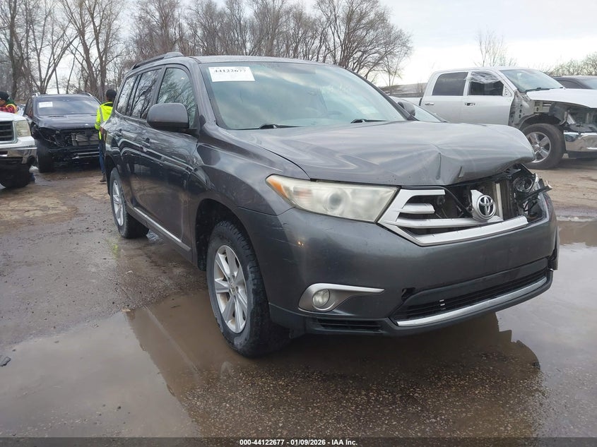5TDBK3EHXBS080507 2011 Toyota Highlander Base V6 auction photo 1