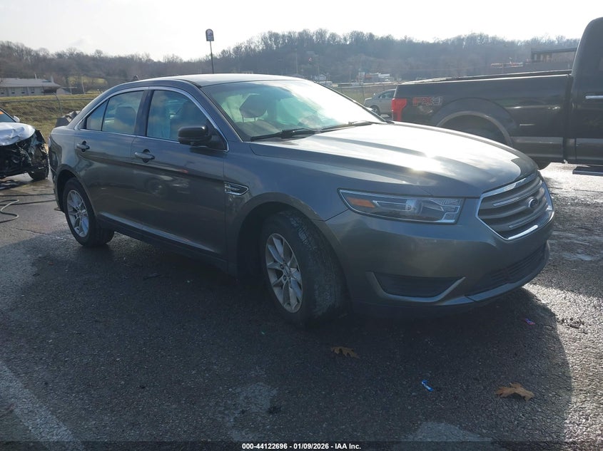 2014 Ford Taurus Se