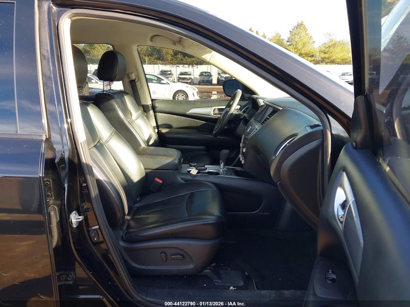 2017 Nissan Pathfinder Sl