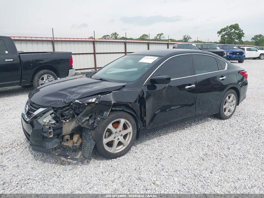 2017 NISSAN ALTIMA auction photo 2