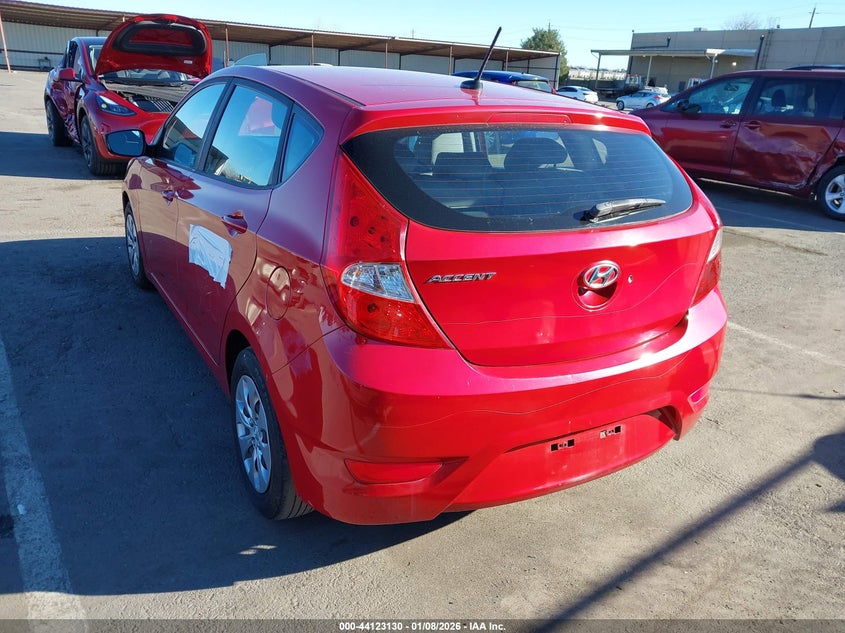 VIN KMHCT5AE8HU325930 2017 HYUNDAI ACCENT SE