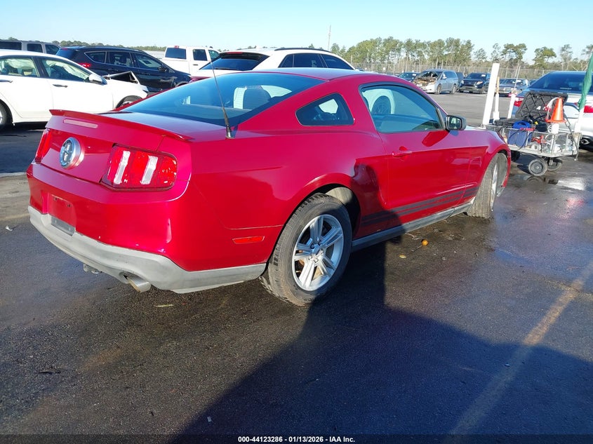 2012 Ford Mustang V6