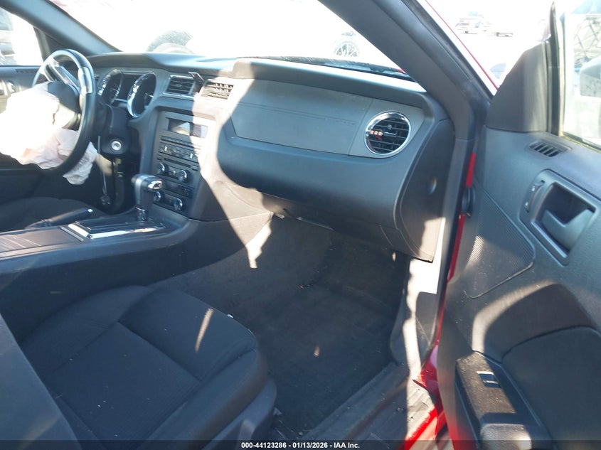 2012 Ford Mustang V6