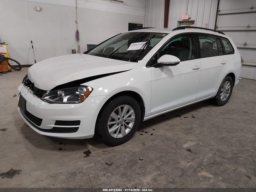 2015 Volkswagen Golf Sportwagen Tsi S 4-Door