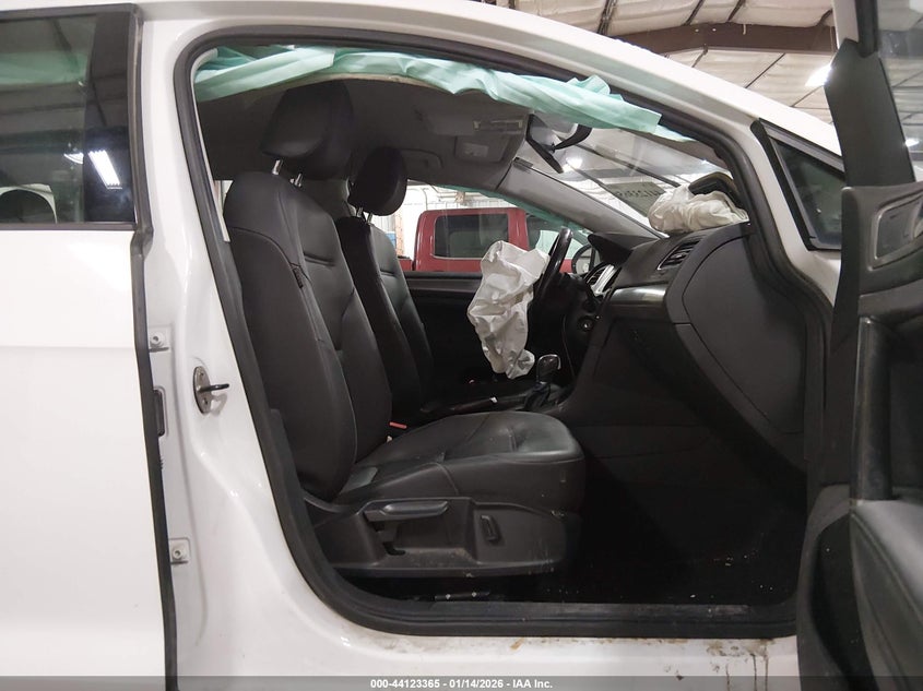 2015 Volkswagen Golf Sportwagen Tsi S 4-Door