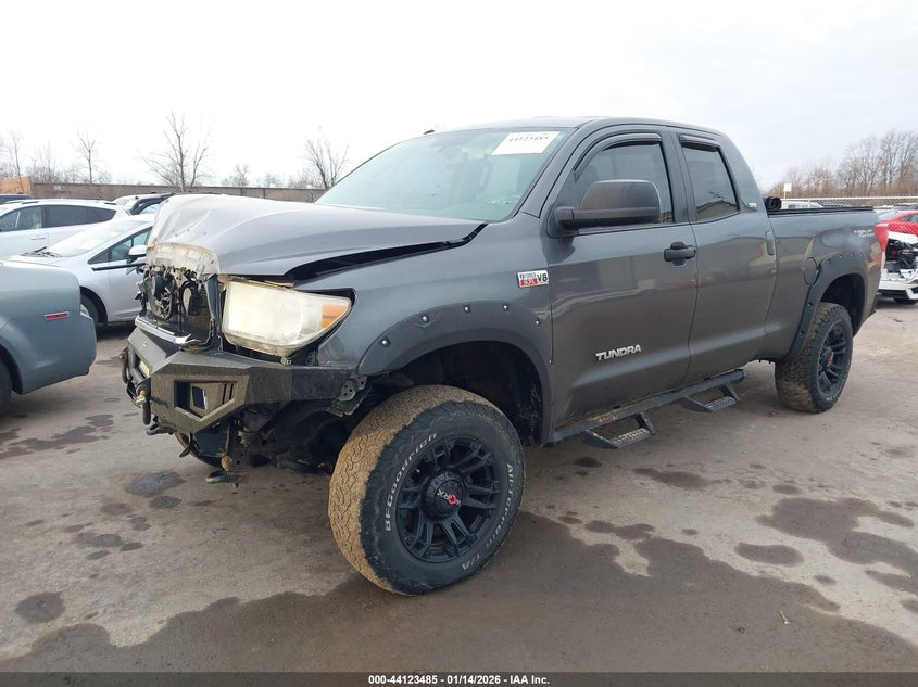 2013 Toyota Tundra Grade 5.7L V8