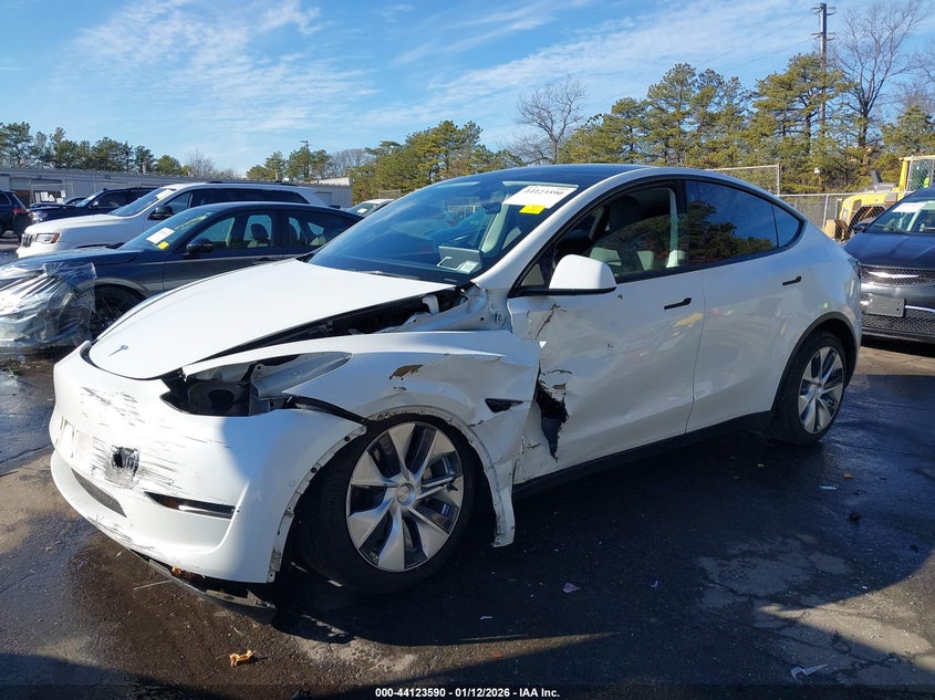 2021 Tesla Model Y Long Range Dual Motor All-Wheel Drive