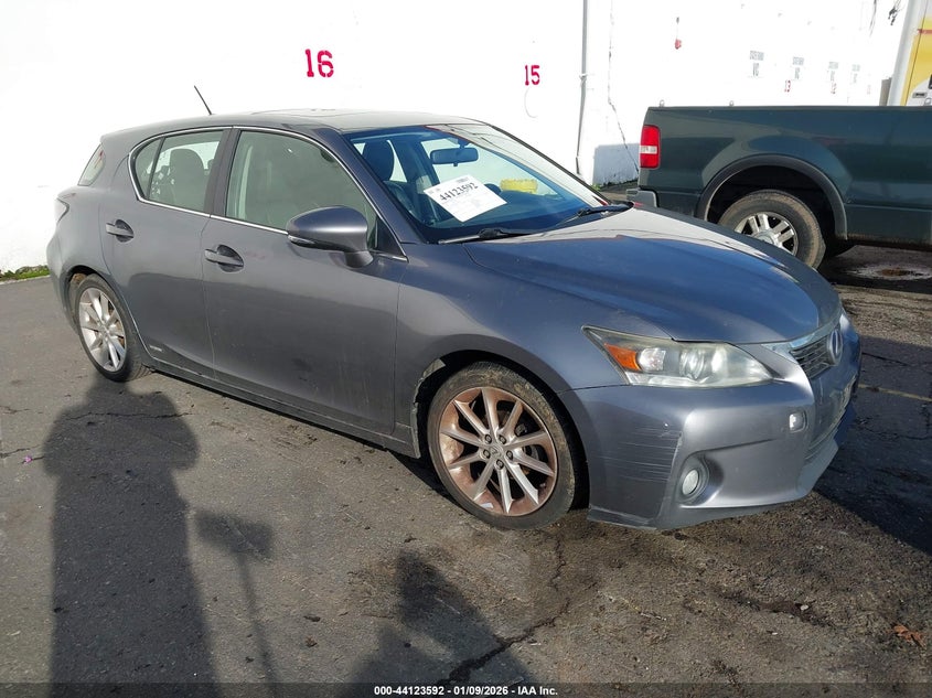 2013 LEXUS CT 200H