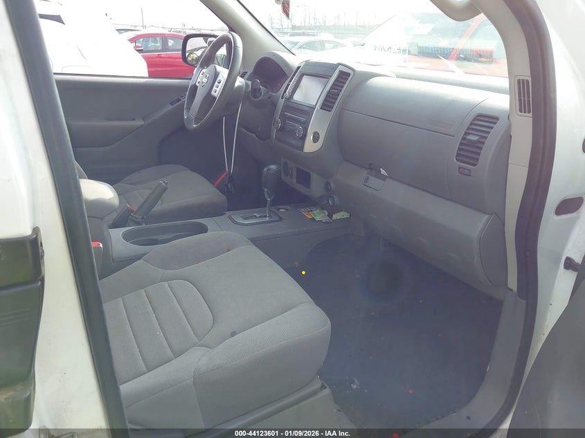 2021 NISSAN FRONTIER auction photo 5
