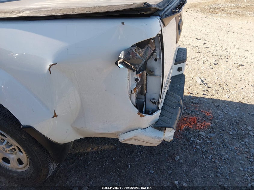 2021 NISSAN FRONTIER auction photo 6