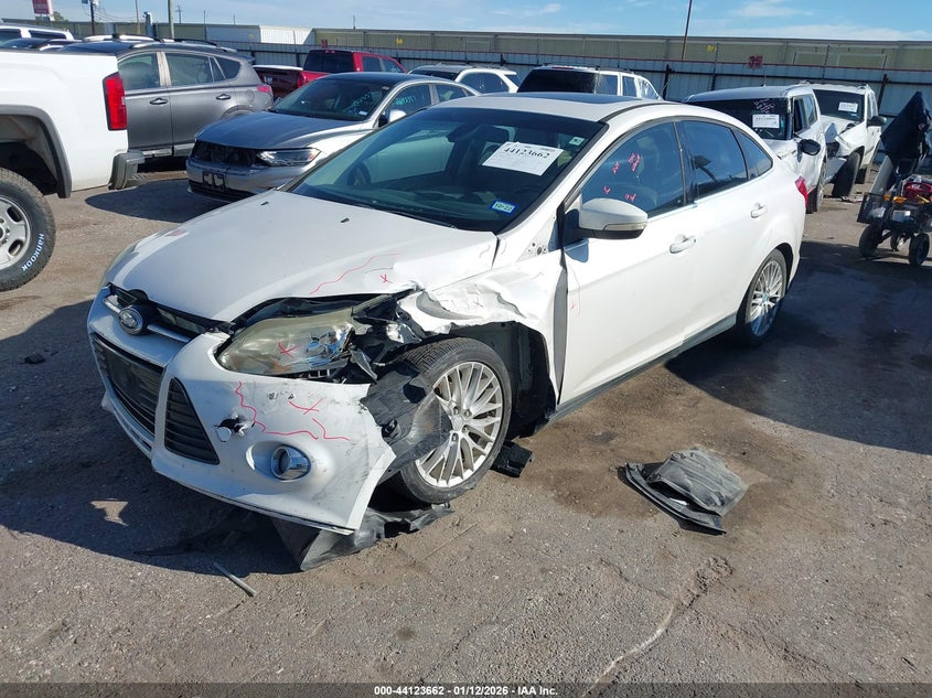 2012 Ford Focus 2.0 Sel white Lot 111044123662 Vin 1FAHP3H21CL139617