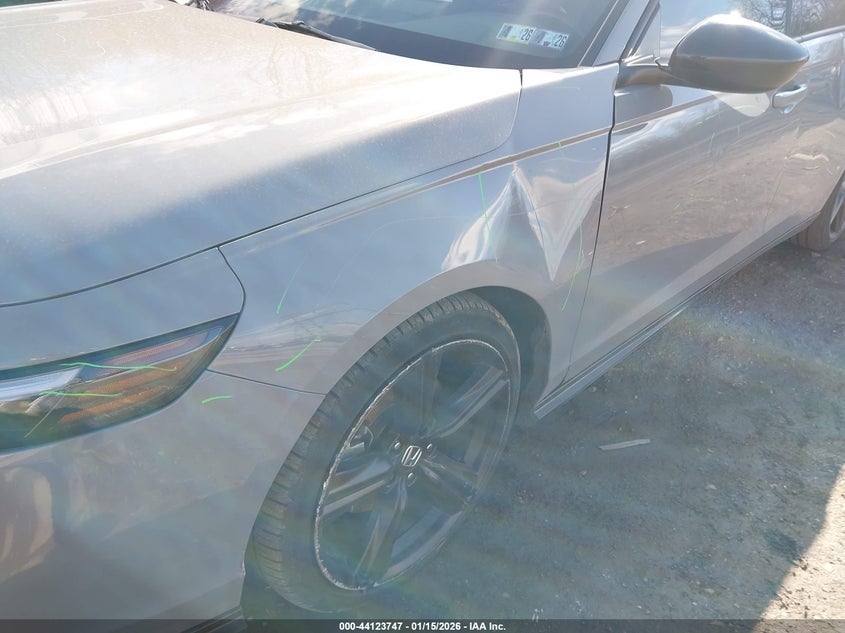 2024 HONDA ACCORD HYBRID auction photo 6
