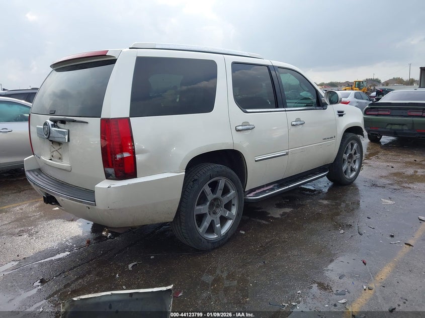 2007 Cadillac Escalade Standard