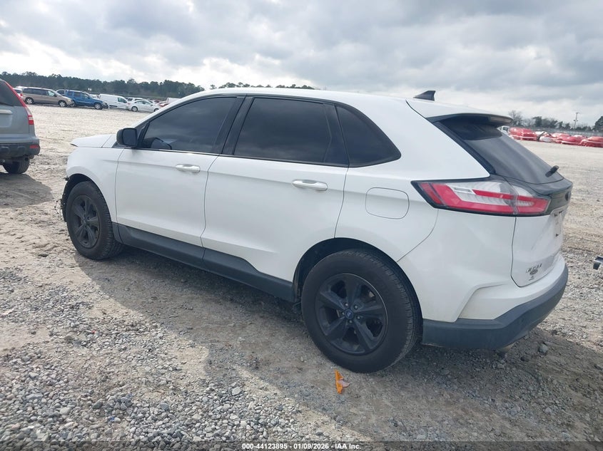 2020 Ford Edge Se