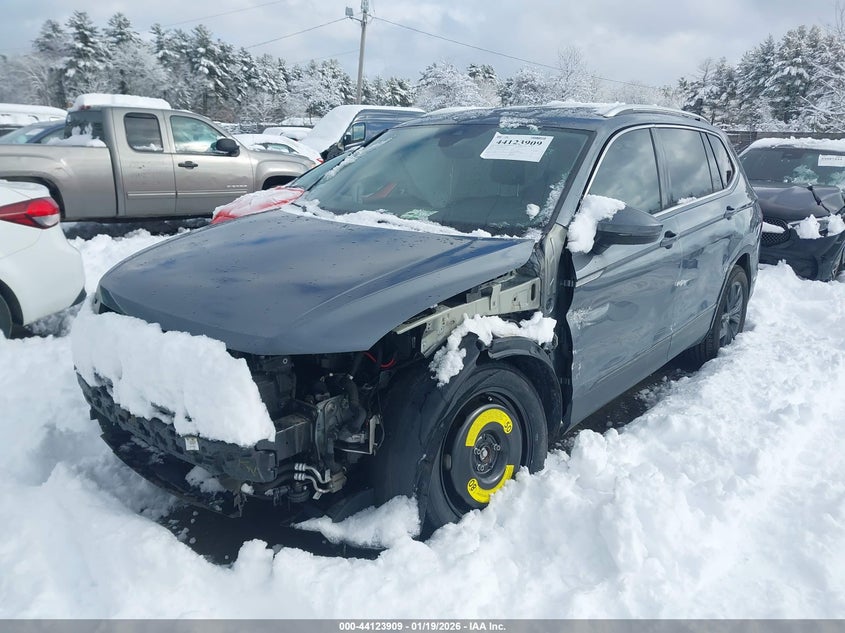 2024 Volkswagen Tiguan 2.0T Se/2.0T Wolfsburg Edition