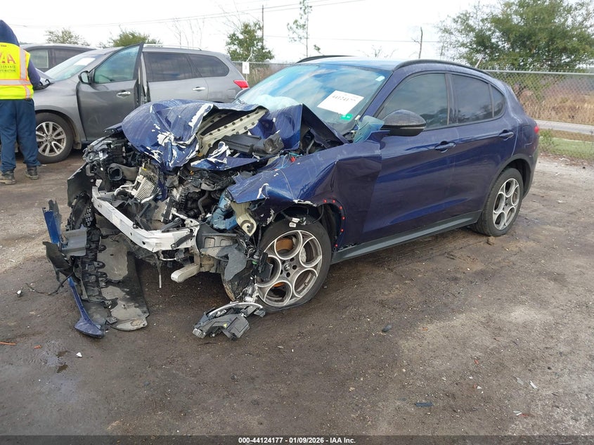 2021 Alfa Romeo Stelvio Rwd