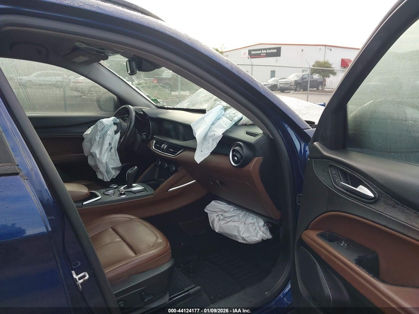 2021 Alfa Romeo Stelvio Rwd