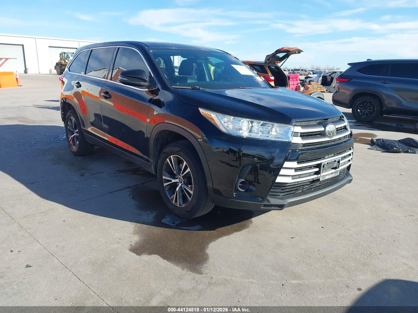 2019 Toyota Highlander Le