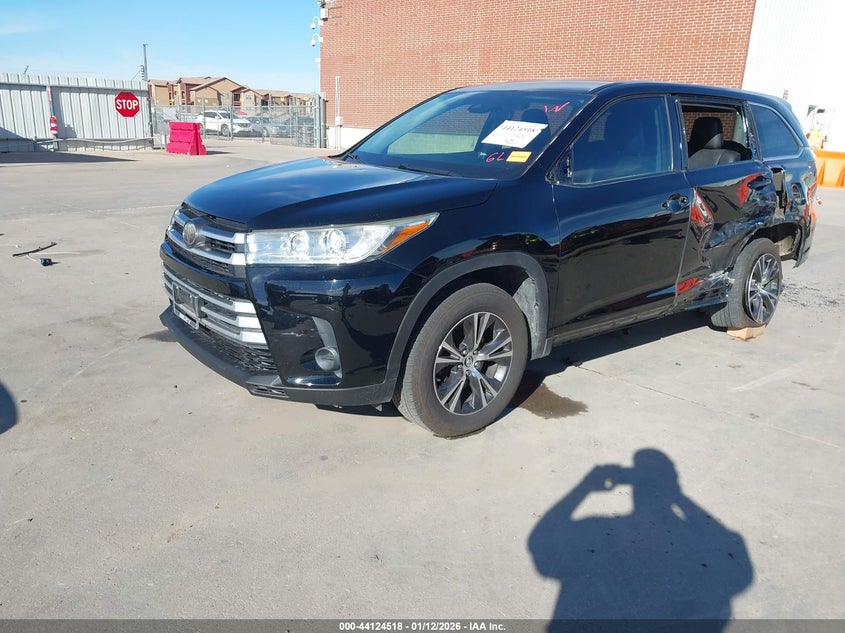 2019 Toyota Highlander Le