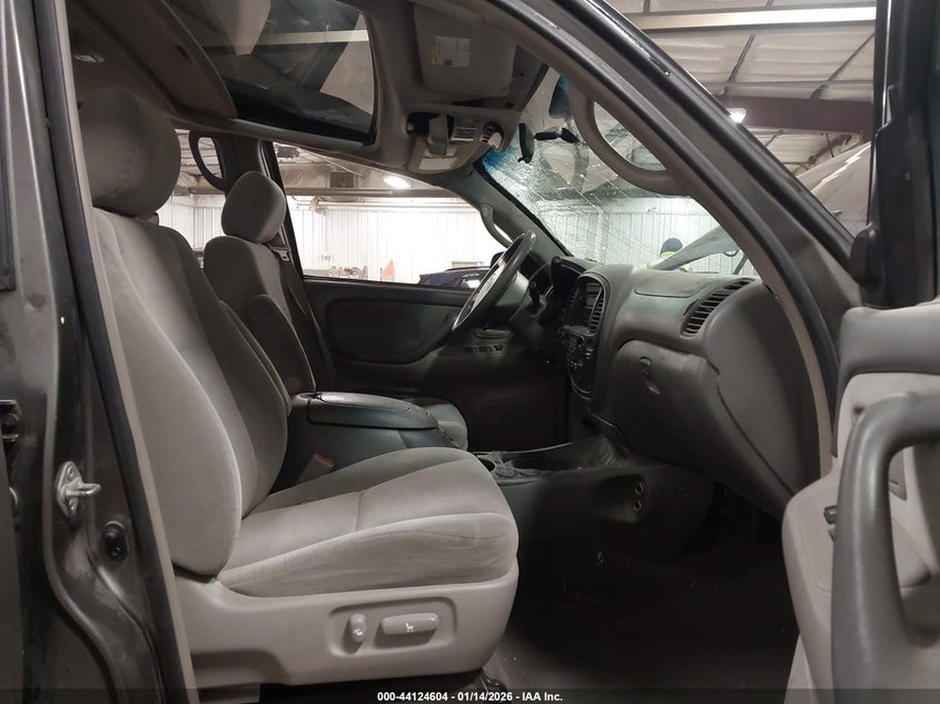 2005 Toyota Sequoia Sr5 V8