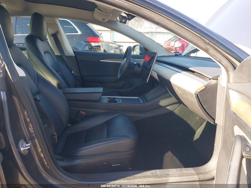 2022 Tesla Model 3 Long Range Dual Motor All-Wheel Drive