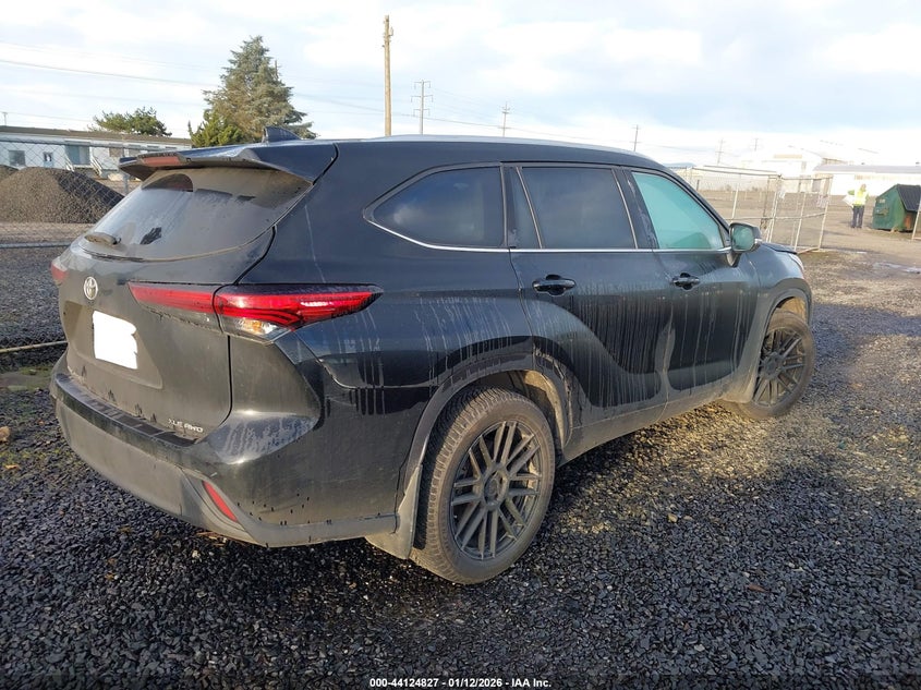2020 Toyota Highlander Xle