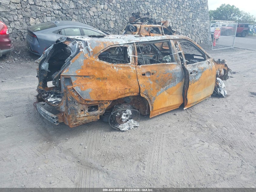 2020 Toyota Highlander Xle