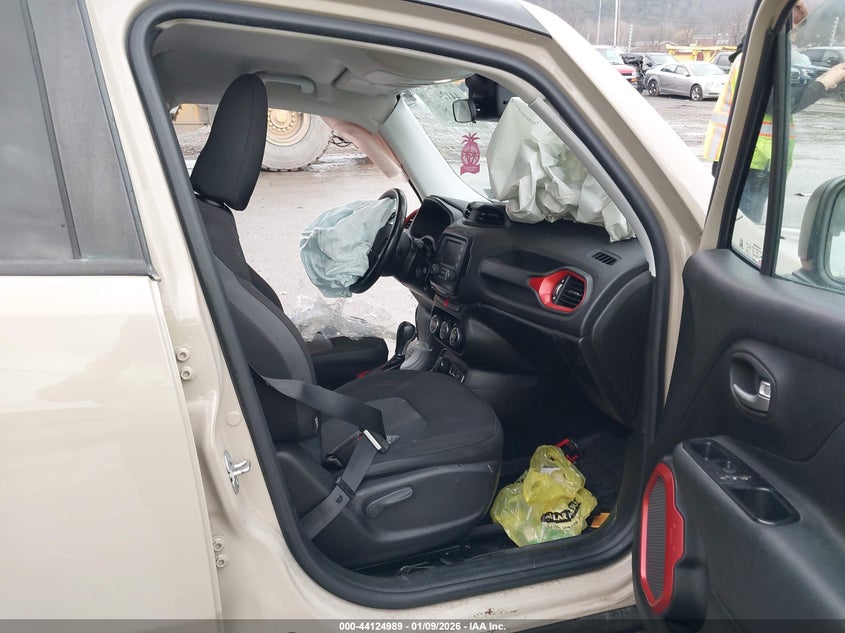 2015 Jeep Renegade Trailhawk