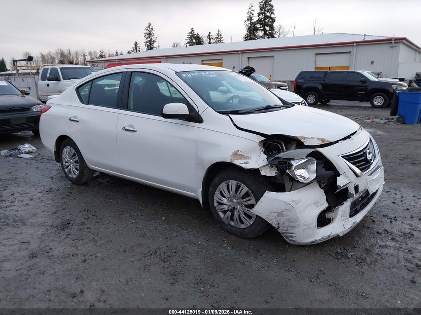 2014 Nissan Versa 1.6 Sv