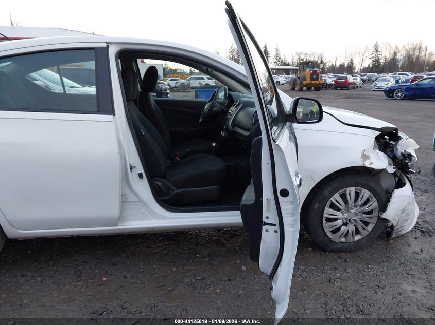 2014 Nissan Versa 1.6 Sv