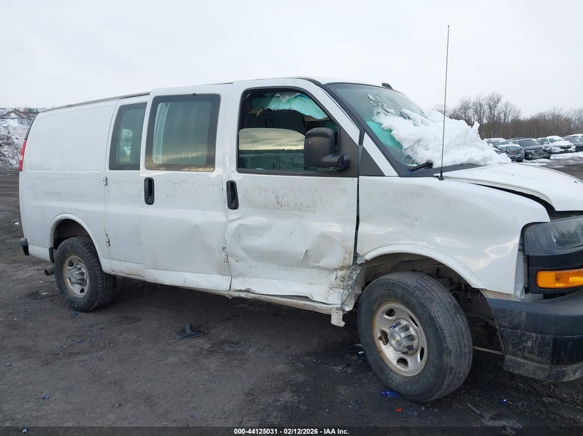 VIN 1GCWGAFP5M1188465 2021 CHEVROLET EXPRESS CARGO RWD 2500 REGULAR WHEELBASE WT