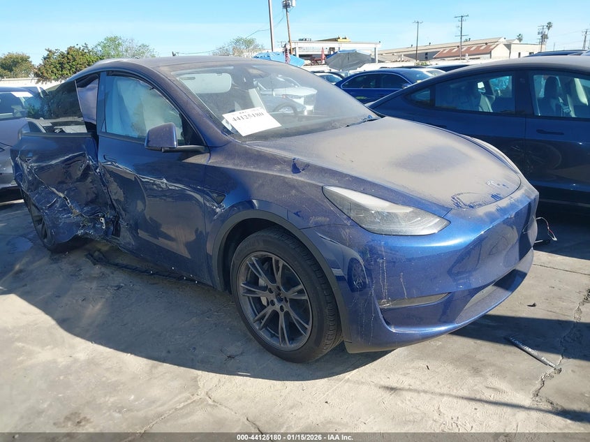 2024 Tesla Model Y Long Range Dual Motor All-Wheel Drive