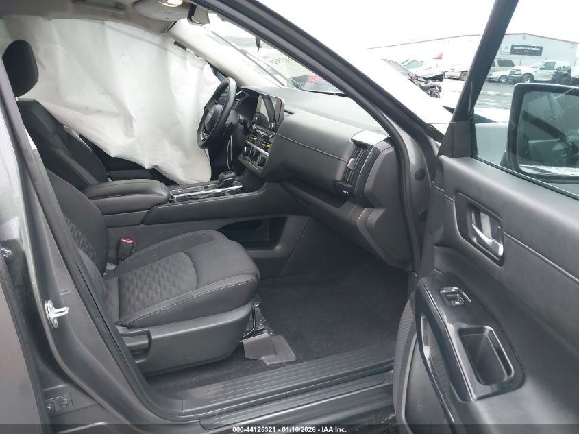 2022 Nissan Pathfinder S 2Wd