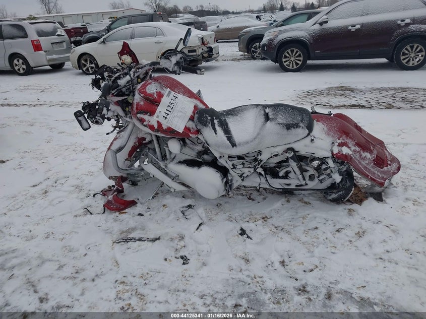 2016 Harley-Davidson Flhx Street Glide VIN: 1HD1KBM10GB664082 Lot: 44125341