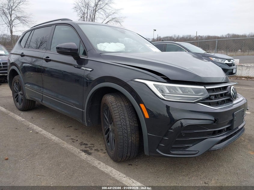 2022 Volkswagen Tiguan 2.0T Se R-Line Black