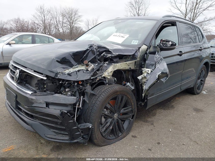 2022 Volkswagen Tiguan 2.0T Se R-Line Black