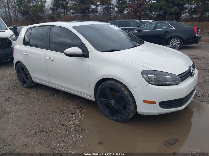 2010 Volkswagen Golf 4-Door