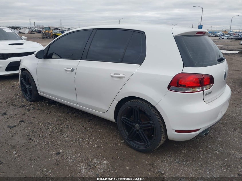 2010 Volkswagen Golf 4-Door